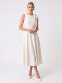 Elegant Sleeveless Bow Detail Slim-Fit Midi Dress