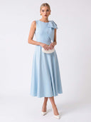 Elegant Sleeveless Bow Detail Slim-Fit Midi Dress