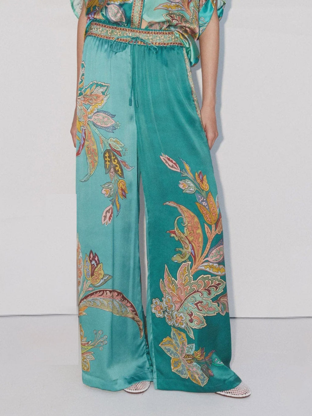 Unique Exquisite Satin Plant Flower Print Loose Top